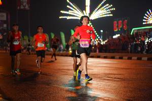 BIB: 21692, 391
                            <button type="button" onclick="openModal(16202227)" class="btn btn-primary btn-sm float-right btn-popup" data-toggle="modal" data-target=".modal-high-quality">
                        <i class="fas fa-shopping-cart"></i> Add to Cart
                    </button>
                                            <button type="button" onclick="isThisMe(16202227, true)" class="btn btn-success btn-sm float-right btn-popup btn-isme hidden" data-toggle="tooltip" data-placement="bottom" title="นี่คือรูปของคุณใช่ไหม คลิกที่นี่เพื่อเอาเข้าอัลบั้ม">
                        <i class="fas fa-plus"></i> Add to album
                    </button>
                    <button type="button" onclick="isThisMe(16202227, false)" class="btn btn-warning btn-sm float-right btn-popup btn-isnotme hidden">
                        <i class="fas fa-ban"></i> Remove from album
                    </button>